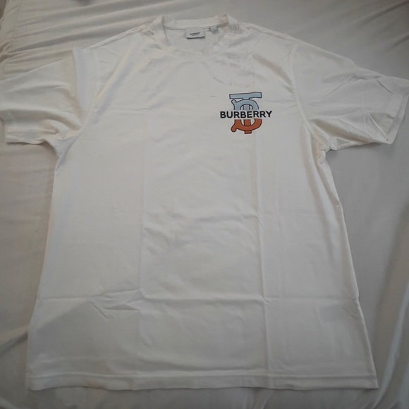 Burberry Tshirt TB Logo - Picture 1 of 7